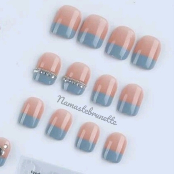 French Tip 3D Rhinestone Press On Nails - Picture 7 of 15